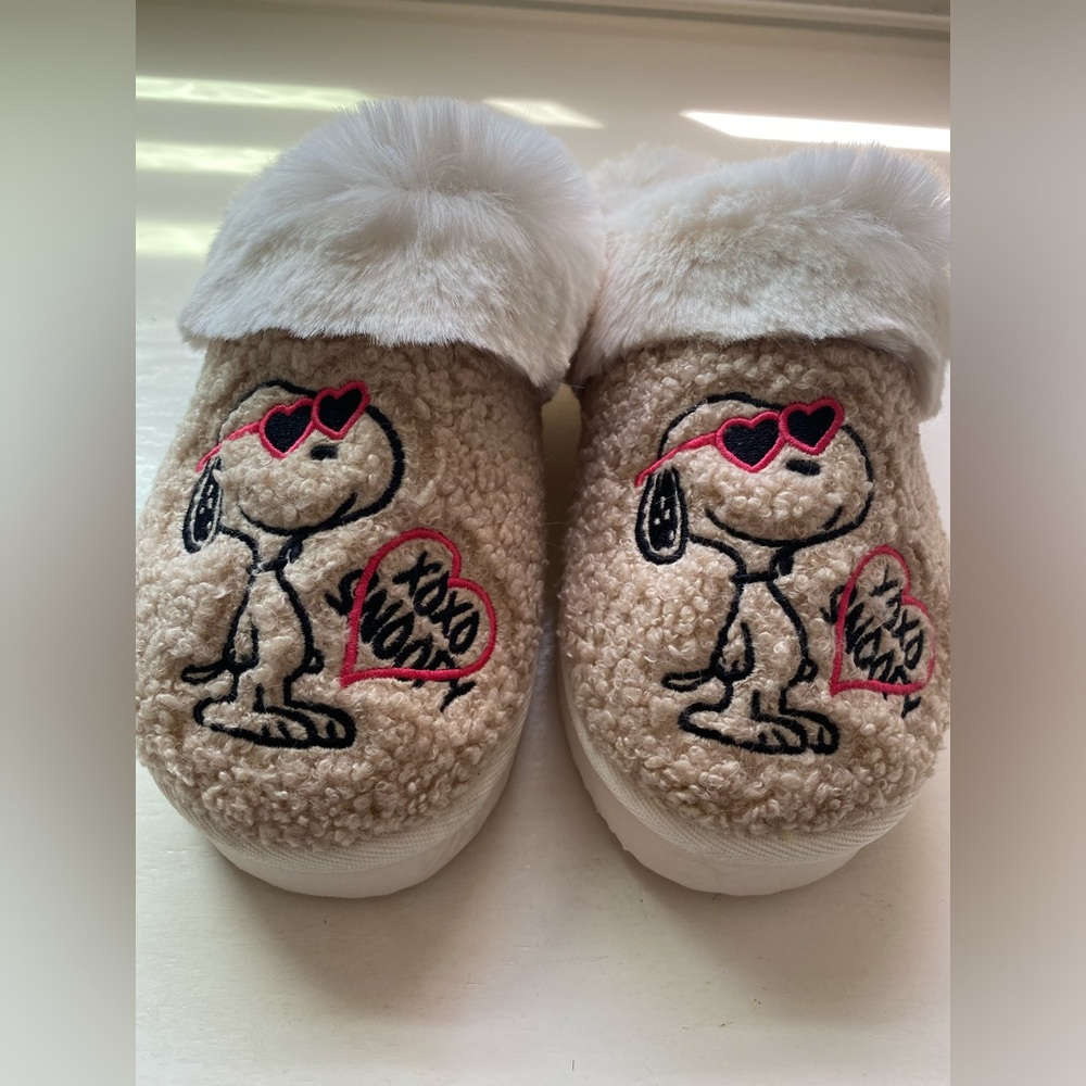 Snoopy Slippers